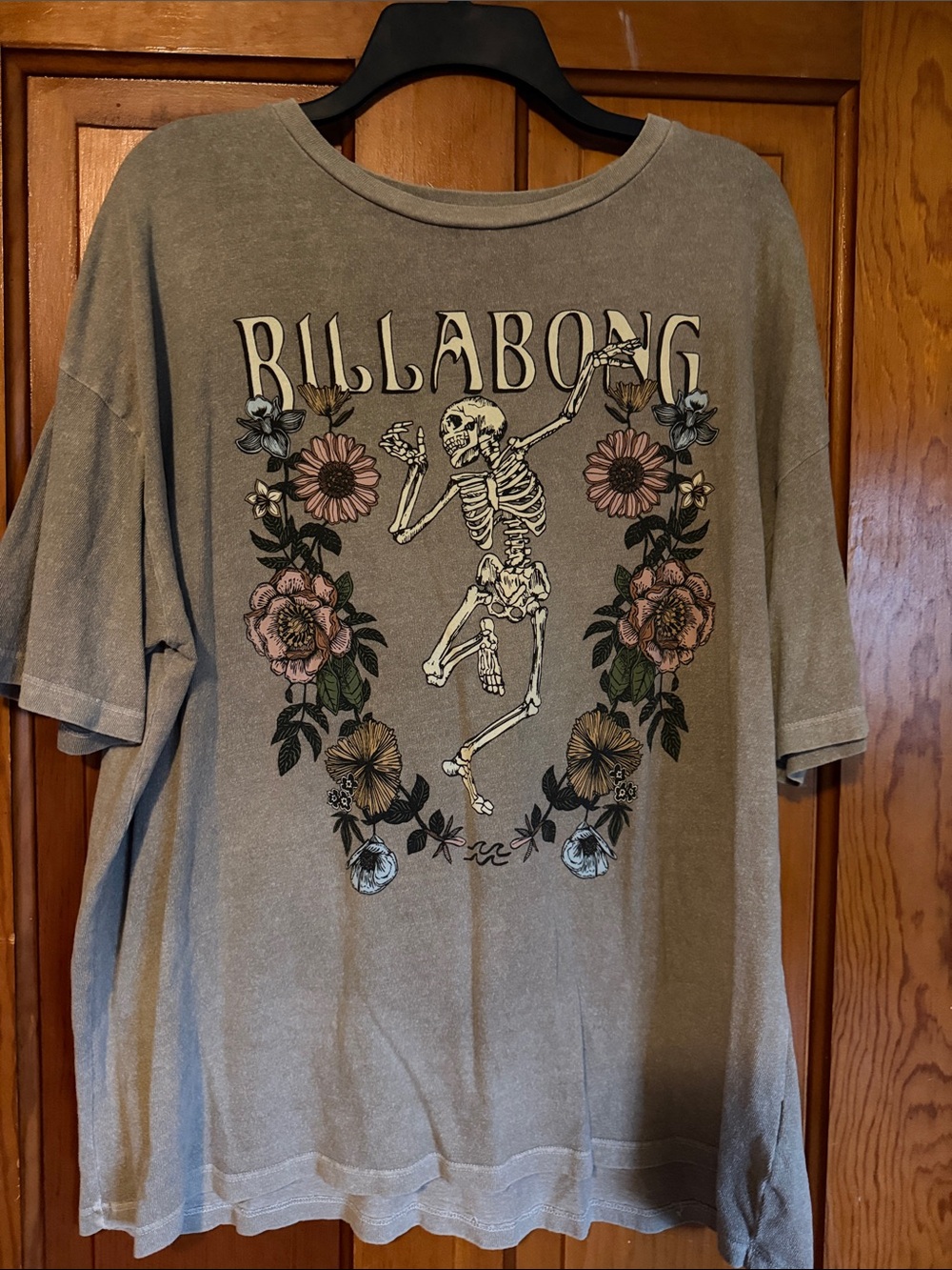 Billabong gray Graphic Skeleton Floral Tee